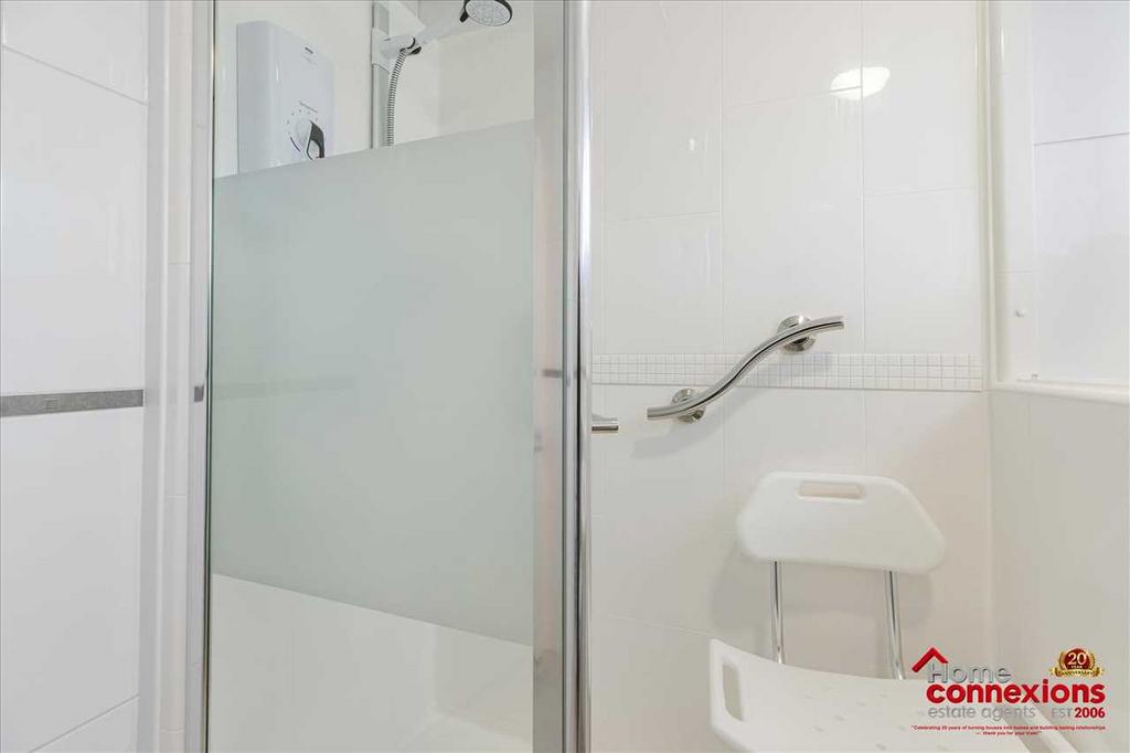 Shower Room (1)