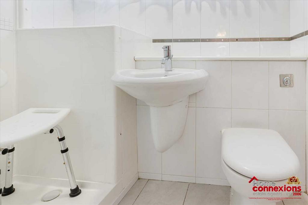 Shower Room (2)