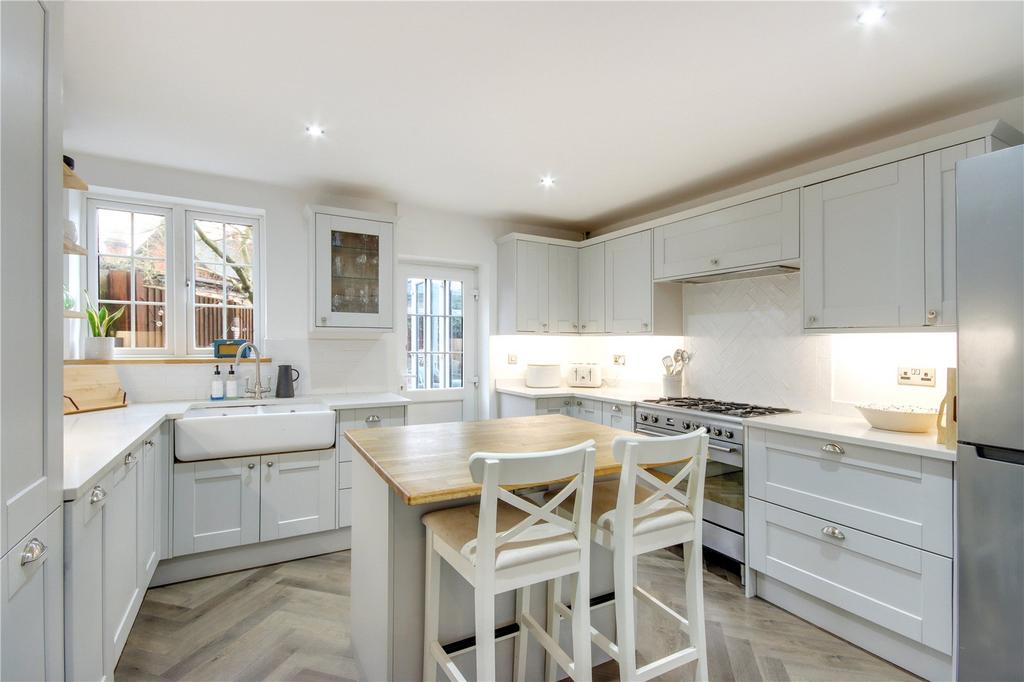 Kitchen/Breakfast Rm
