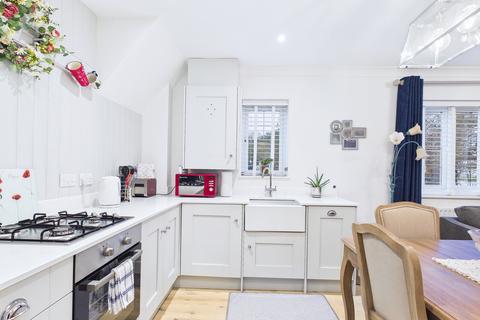 2 bedroom apartment for sale, Acanthus Court, Cirencester