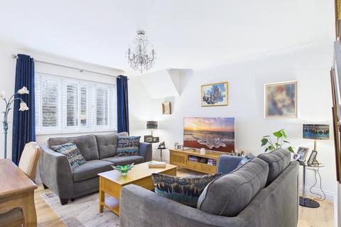 undefined, Acanthus Court, Cirencester