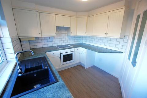 2 bedroom flat for sale, Northfield, Hatfield