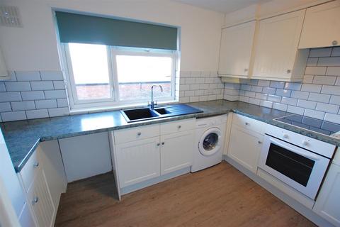 2 bedroom flat for sale, Northfield, Hatfield