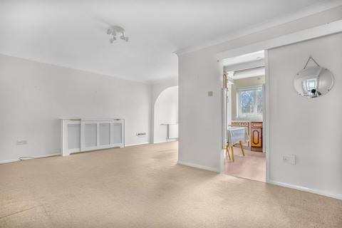4 bedroom terraced house for sale, Murdoch Close, Staines-upon-Thames, TW18