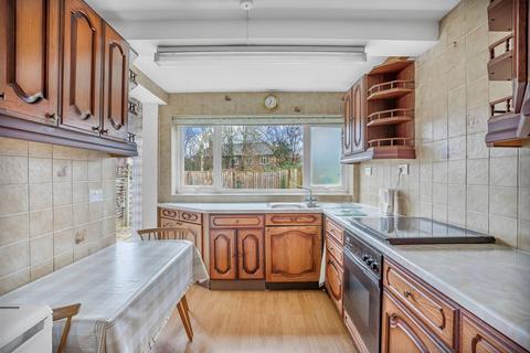 4 bedroom terraced house for sale, Murdoch Close, Staines-upon-Thames, TW18