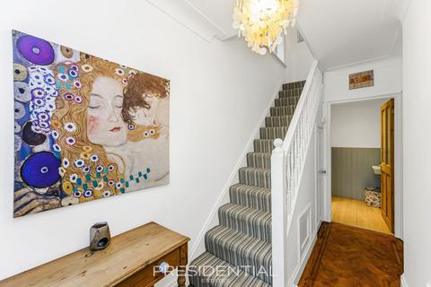 3 bedroom semi-detached house for sale, Woodford Green IG8