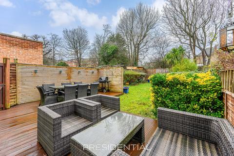 3 bedroom semi-detached house for sale, Woodford Green IG8