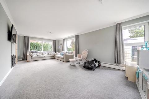 3 bedroom semi-detached house for sale, Sutherland Avenue, Biggin Hill, Westerham, Kent, TN16