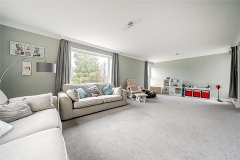 3 bedroom semi-detached house for sale, Sutherland Avenue, Biggin Hill, Westerham, Kent, TN16