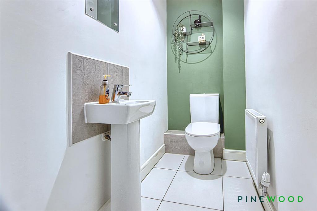 Ground floor wc