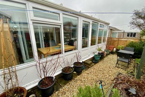 2 bedroom semi-detached bungalow for sale, Fountain Drive, Roberttown