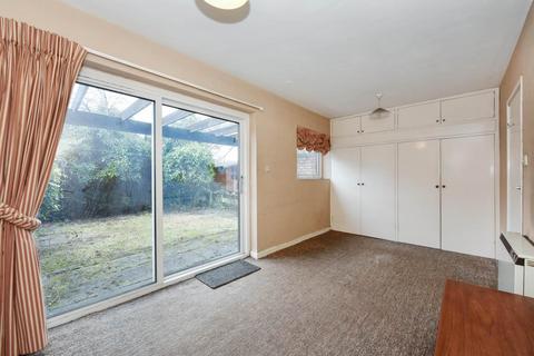 4 bedroom terraced house for sale, Park Gate, Mount Avenue, London