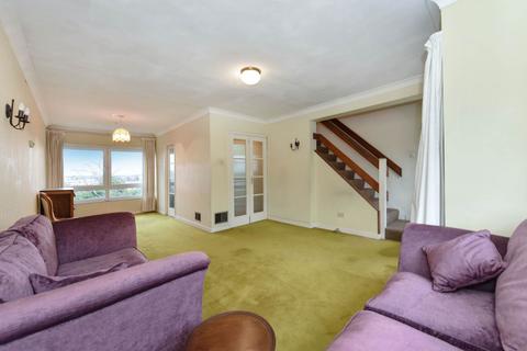 4 bedroom terraced house for sale, Park Gate, Mount Avenue, London