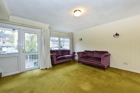 4 bedroom terraced house for sale, Park Gate, Mount Avenue, London