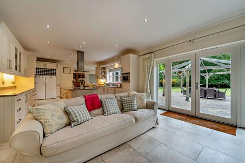 undefined, Flowers Hill, Pangbourne, Berkshire