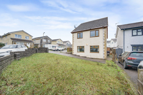 4 bedroom detached house for sale, Mervyn Way, Bridgend CF35