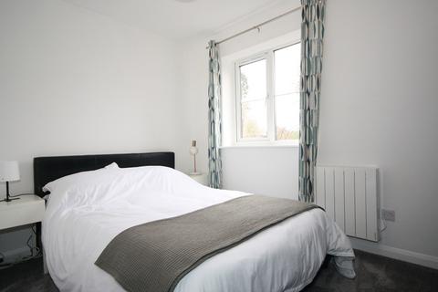 undefined, Lightwater GU18