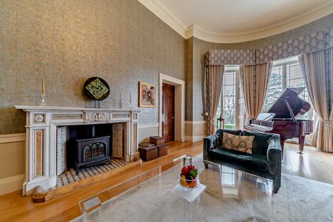 4 bedroom maisonette for sale, Purley Magna, Purley on Thames, Berkshire