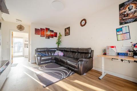 2 bedroom terraced house to rent, Wallingford Way,  Maidenhead,  SL6