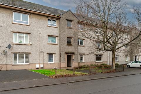 3 bedroom flat for sale, 27/1 West Pilton Gardens, Pilton, Edinburgh, EH4