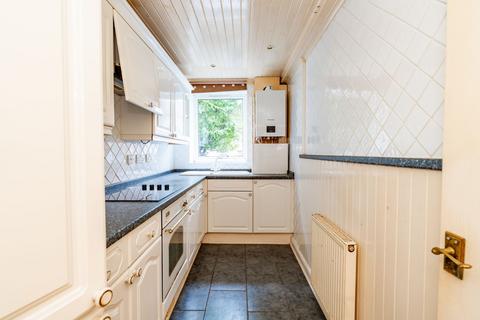 3 bedroom flat for sale, 27/1 West Pilton Gardens, Pilton, Edinburgh, EH4