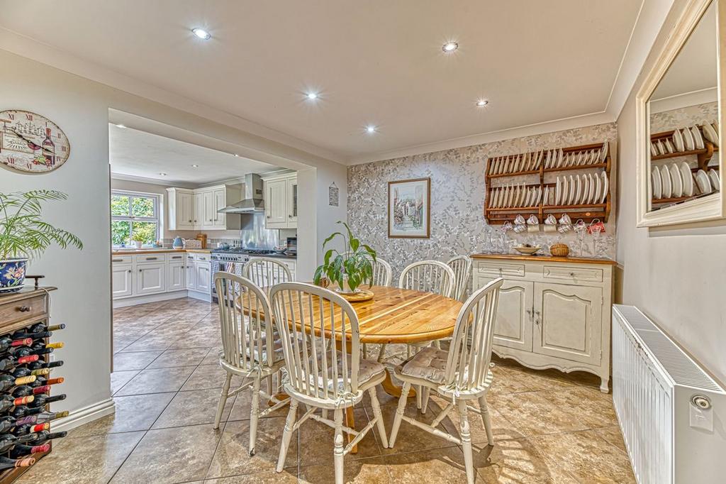 Kitchen/Dining Room