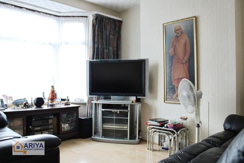 3 bedroom semi-detached house for sale, The Approach, Crown Hills, Leicester LE5