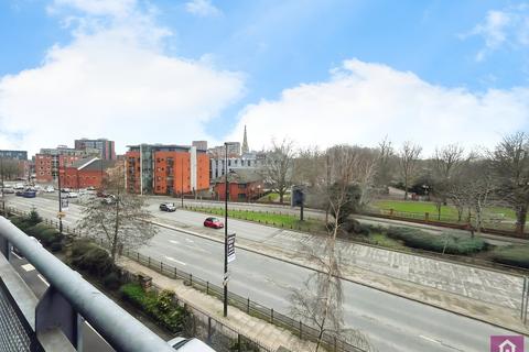 2 bedroom flat for sale, City Point, 156 Chapel Street, Salford, M3