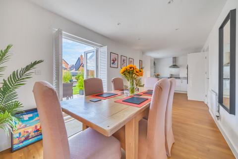 undefined, Flowercrofts, Henley-on-Thames RG9