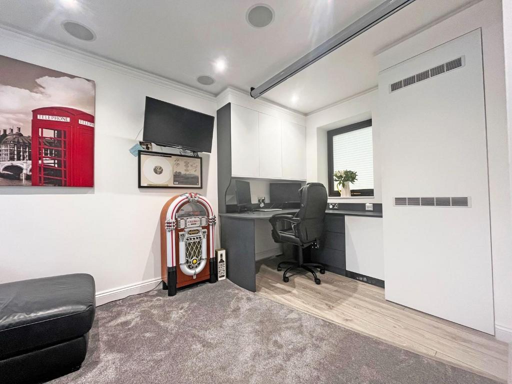 Office.jpg