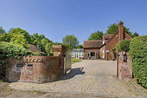 undefined, Upper Basildon, Reading, Berkshire