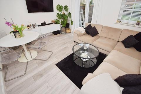 2 bedroom semi-detached house for sale, Oakwood Avenue, Coventry CV3