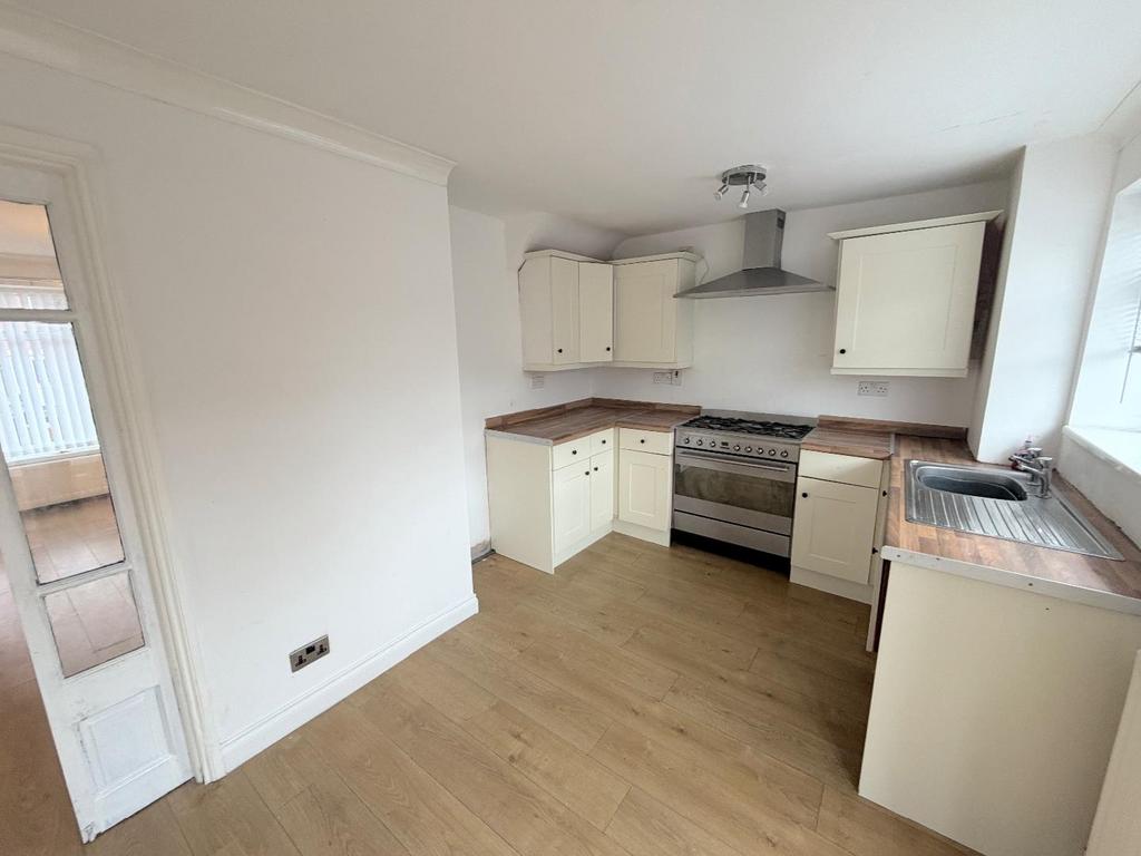Dining kitchen