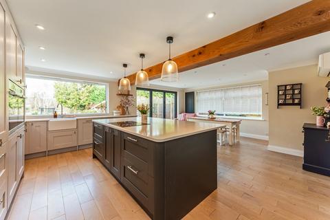 5 bedroom end of terrace house for sale, Borough Road, Petersfield, Hampshire