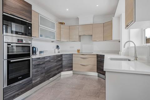 undefined, Tilgate Gardens, Coulsdon, CR5 1EX