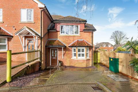 undefined, Tilgate Gardens, Coulsdon, CR5 1EX