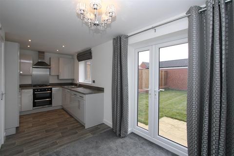 3 bedroom detached house to rent, Chester Burn Road, Wynyard Woods, Billingham