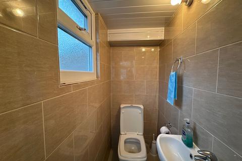 4 bedroom semi-detached house for sale, Sherwood Street, Leicester, LE5