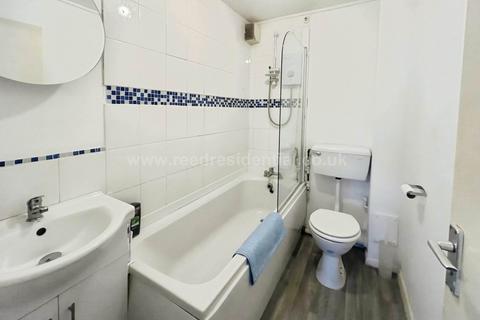 1 bedroom flat for sale, Chestnut Road, Basildon