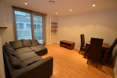 2 bedroom flat to rent, Comer House, Station Road, New Barnet, EN5
