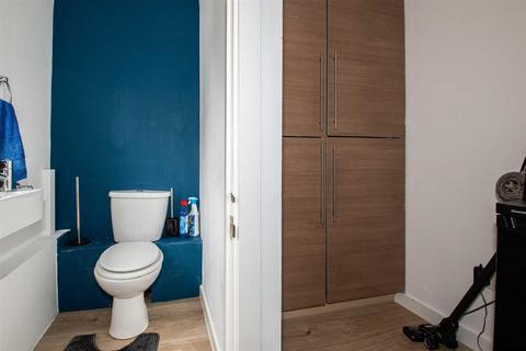 undefined, Aintree Close, Milton Keynes MK3