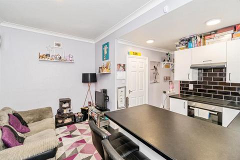 1 bedroom flat for sale, Hill Lane, Southampton, SO15
