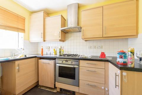 2 bedroom house to rent, Starling Way, Stowmarket, IP14