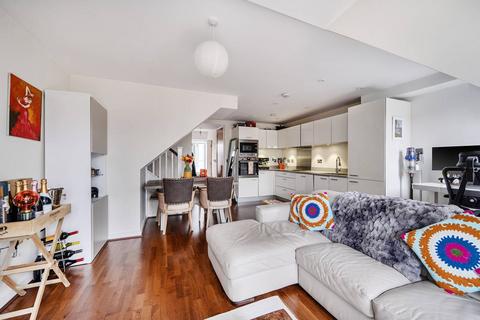 1 bedroom flat for sale, The Pump House, Fulham, London, SW6
