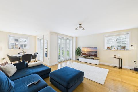 2 bedroom end of terrace house to rent, The Common, Stokenchurch, Buckinghamshire