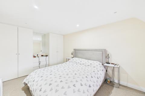 2 bedroom end of terrace house to rent, The Common, Stokenchurch, Buckinghamshire