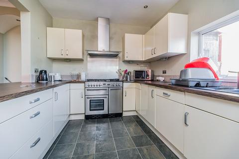 5 bedroom terraced house to rent, Diamond Avenue, Plymouth PL4