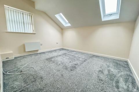 3 bedroom flat for sale, Salthouses, Osborne Road, FY4 1GY