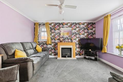 4 bedroom detached house for sale, Cherry Close, Attleborough, Norfolk, NR17