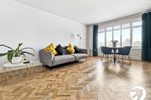 2 bedroom flat for sale, Sandringham Court, Fairfield Close, Sidcup, Kent, DA15